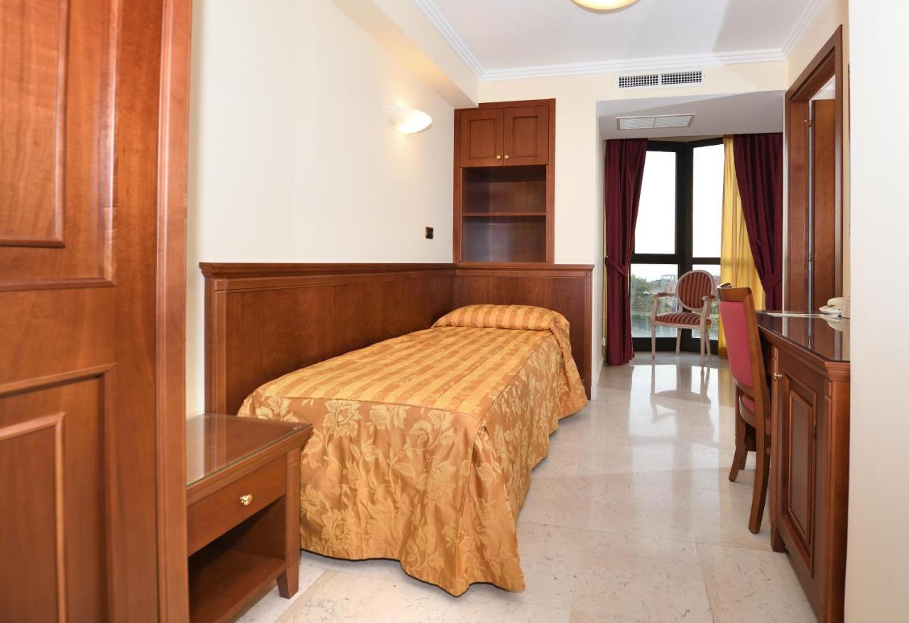 Hotel Ristorante Rossemi San Giovanni Rotondo Exteriér fotografie