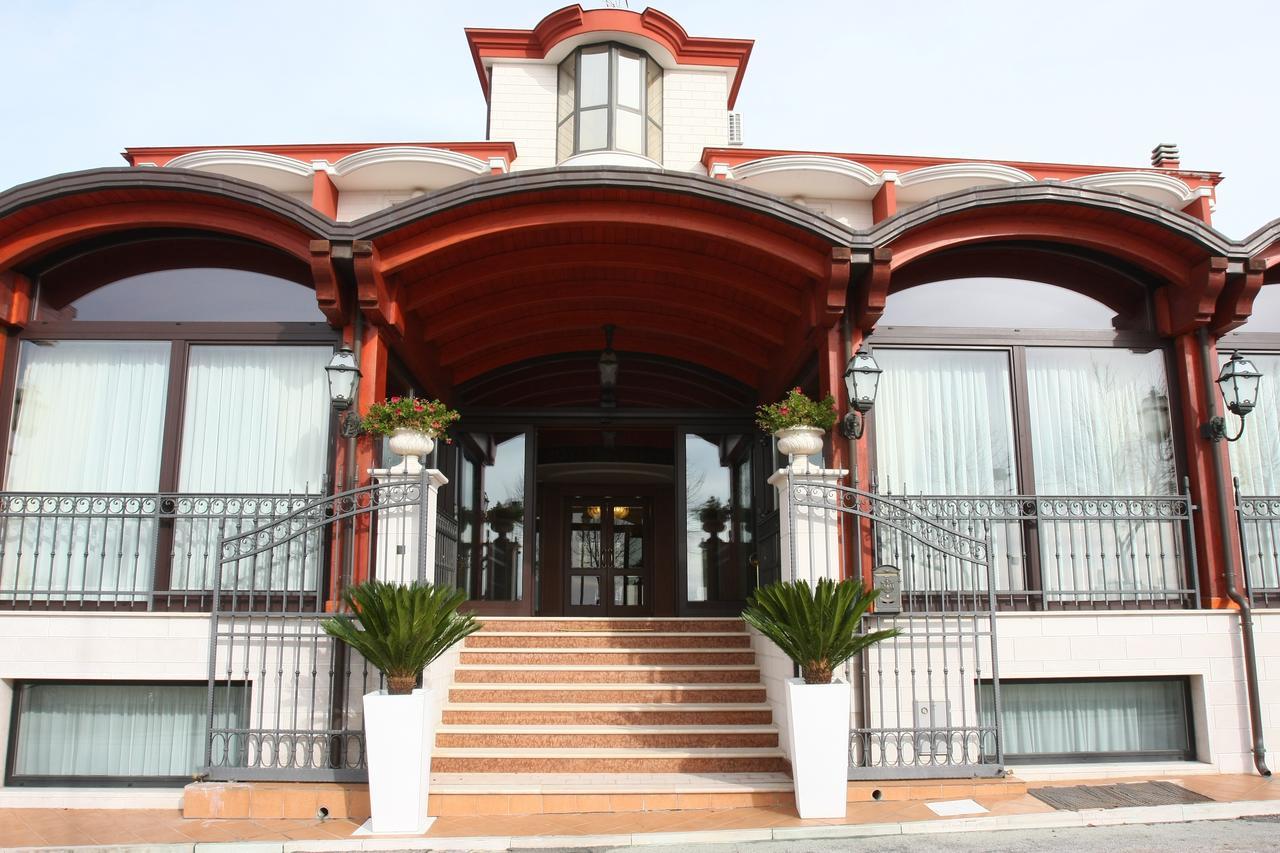 Hotel Ristorante Rossemi San Giovanni Rotondo Exteriér fotografie
